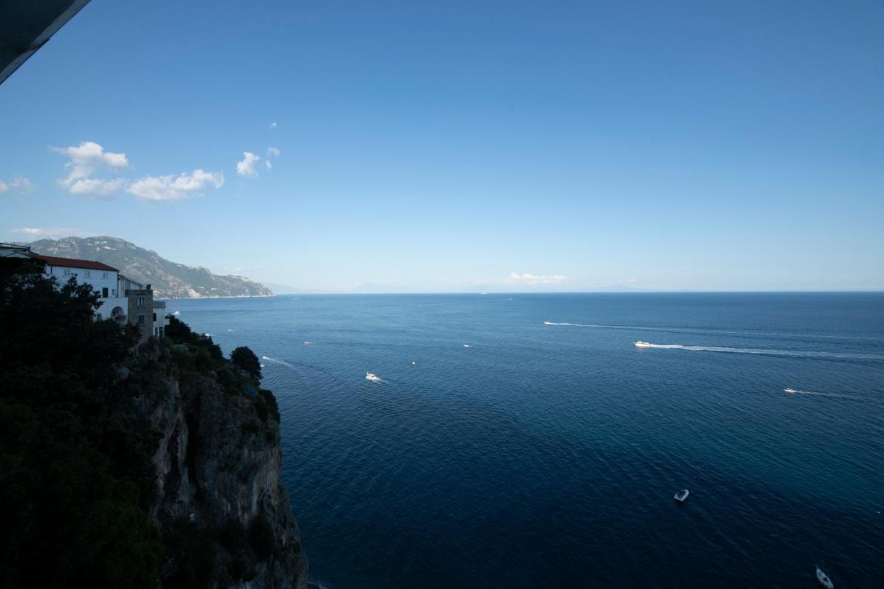 Hotel La Ninfa Amalfi Exterior photo