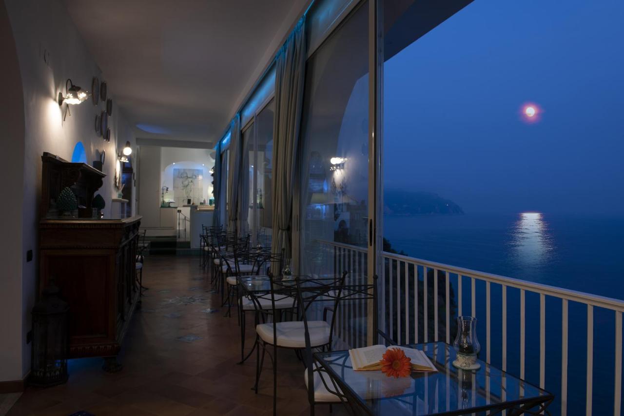 Hotel La Ninfa Amalfi Exterior photo