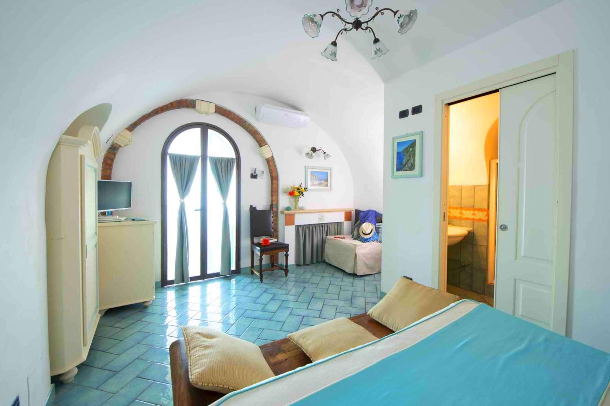 Hotel La Ninfa Amalfi Exterior photo